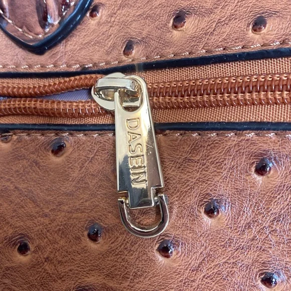Dasein Elegant Brown croc and ostrich embossed hand bag - Picture 7 of 14